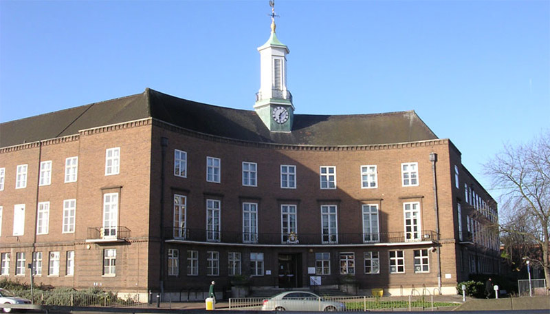 Watford Town Hall vacuum glazing upgrade – Fineo Vacuum Glazing